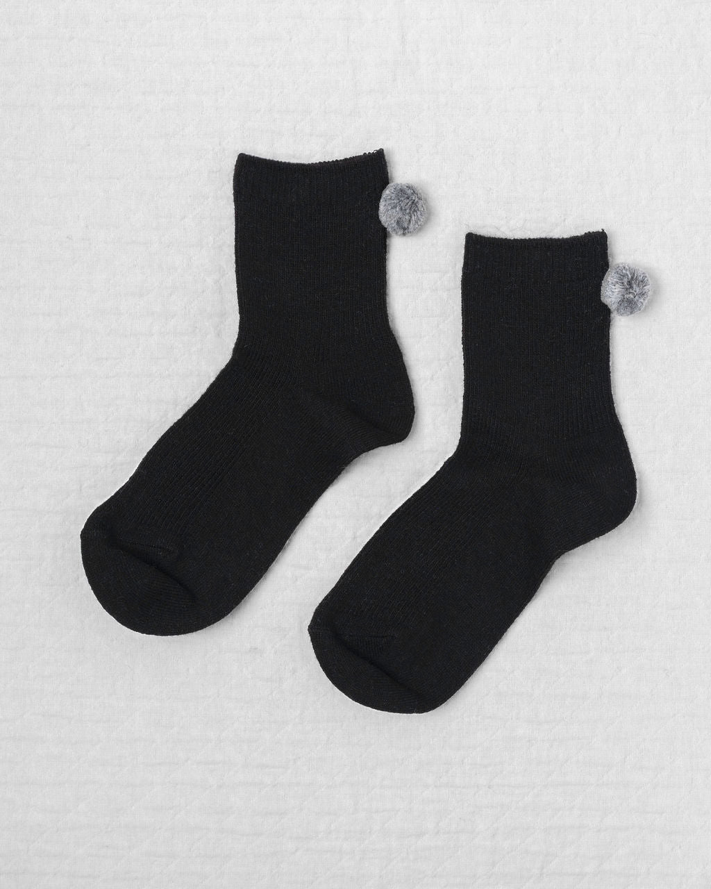 WINTER POM POM SOCKS