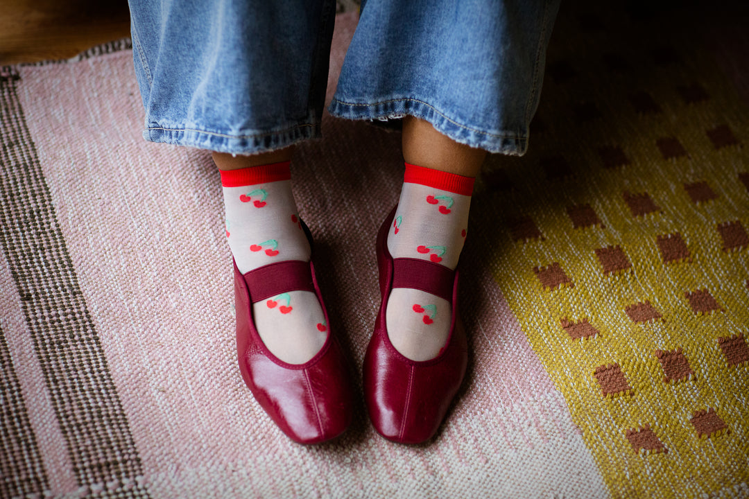 SHEER FRUIT SOCKS