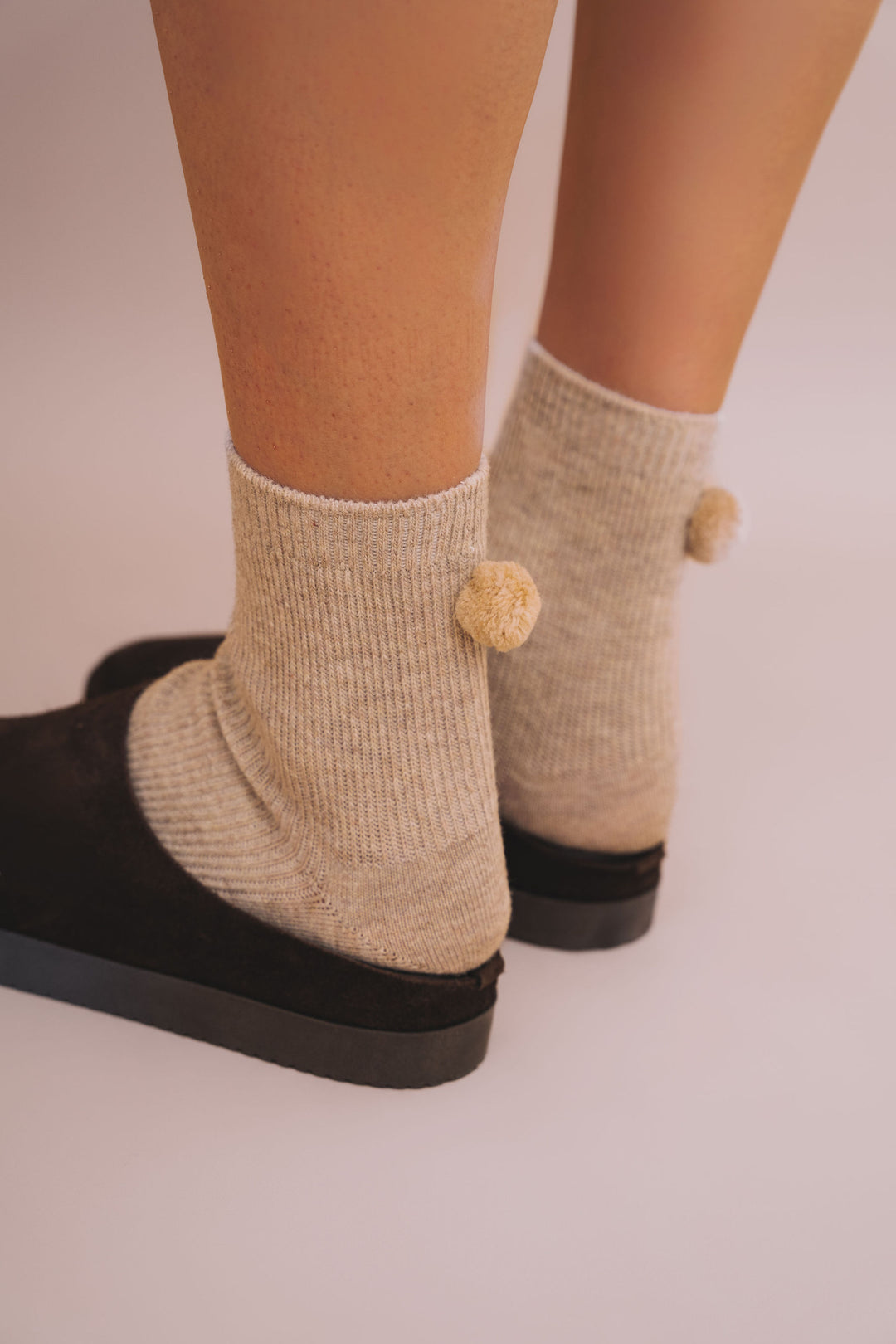 WINTER POM POM SOCKS