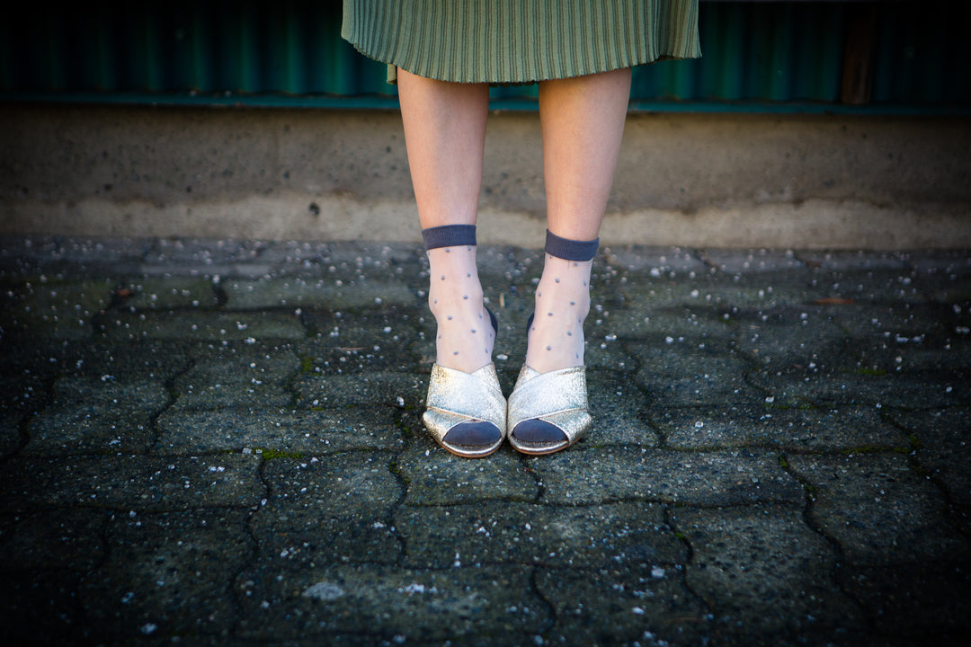 SHEER DOTS SOCKS